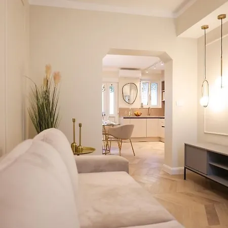 Golden Sea Organ Apartament *