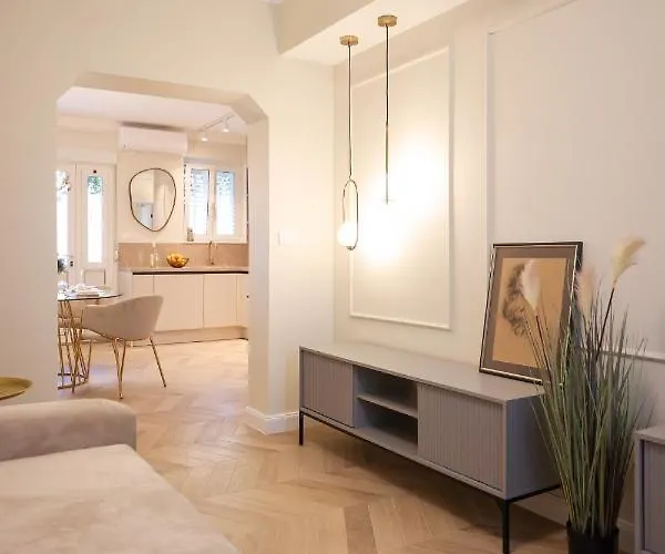 Golden Sea Organ Apartament *